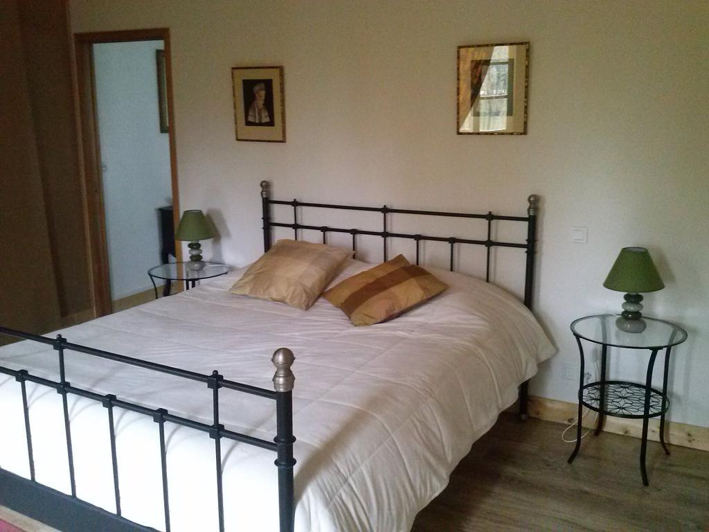 Chambre D'Hotes Le Moulin De Moulis 客房 照片