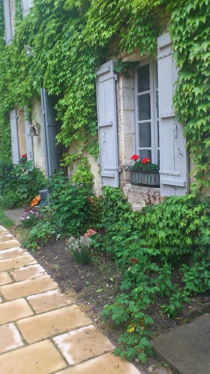 Chambre D'Hotes Le Moulin De Moulis 外观 照片