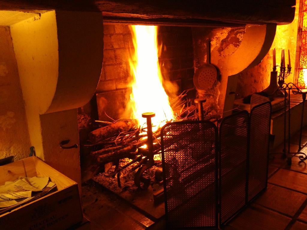 Chambre D'Hotes Le Moulin De Moulis 外观 照片